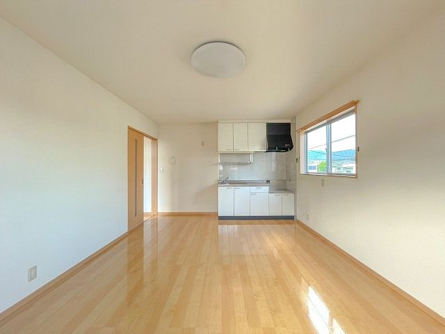NEW BEGININGの居間・リビング|使いやすいリビングです
※違うお部屋の写真を使用しております