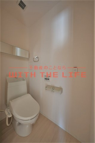 レガシィ【キャッシュバック対象物件】のトイレ|シンプルで使いやすいトイレです
