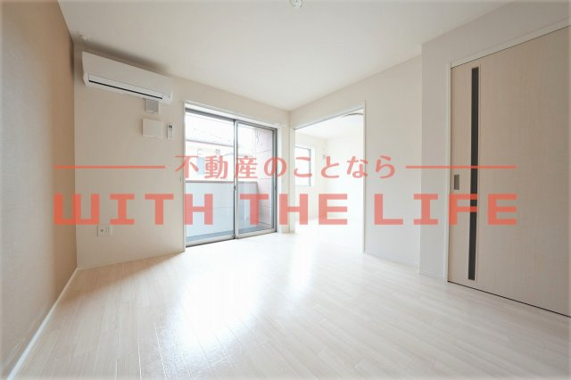 レガシィ【キャッシュバック対象物件】の居間・リビング|こちらの居間で趣味の時間をお楽しみください