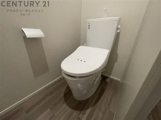 温水洗浄便座付きのトイレです☆