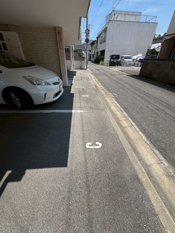 メゾンＴ＆Ｋ C号室の駐車場