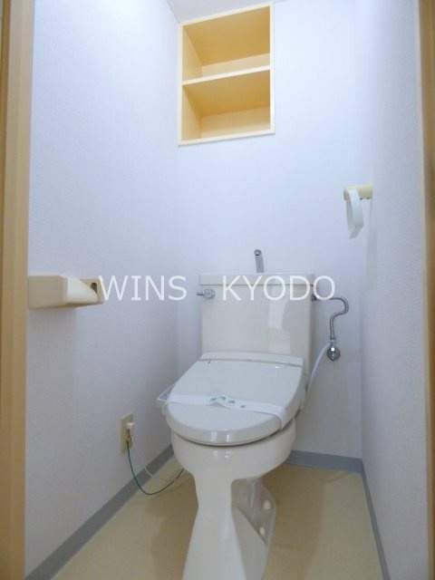 世田谷区経堂４丁目の賃貸マンションのトイレ