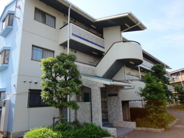 ブルーシャイン桃山の外観