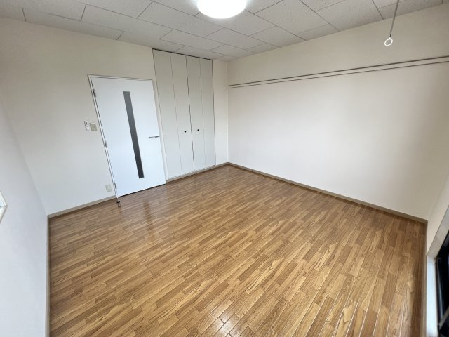 サンコーポ利平治の洋室