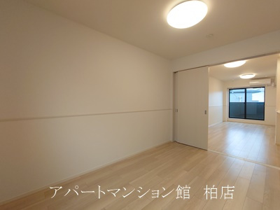 ジェルメ柏B棟の寝室