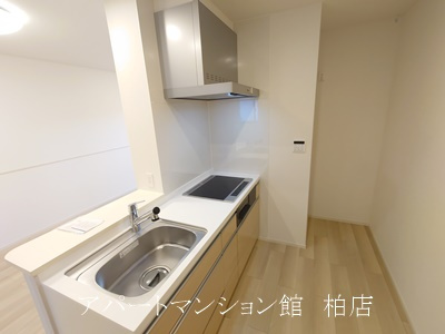 ジェルメ柏B棟のキッチン