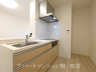 ジェルメ柏B棟のキッチン