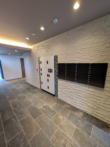 Arista　箱崎　2階のエントランス