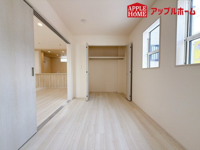 さいたま市桜区塚本の洋室|リビングと一体で使える続き間洋室