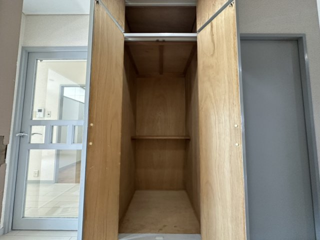 日興雲雀丘花屋敷ガーデンホームズC棟のその他|収納、衣替えや布団など収納にいかがでしょうか。