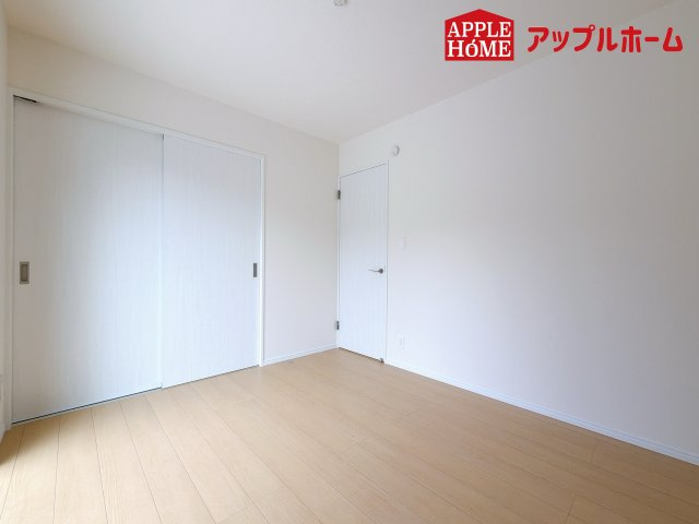 さいたま市西区佐知川1270番の洋室|居室は全室収納あり！たっぷりある収納活用でお部屋もキレイを保てます♪