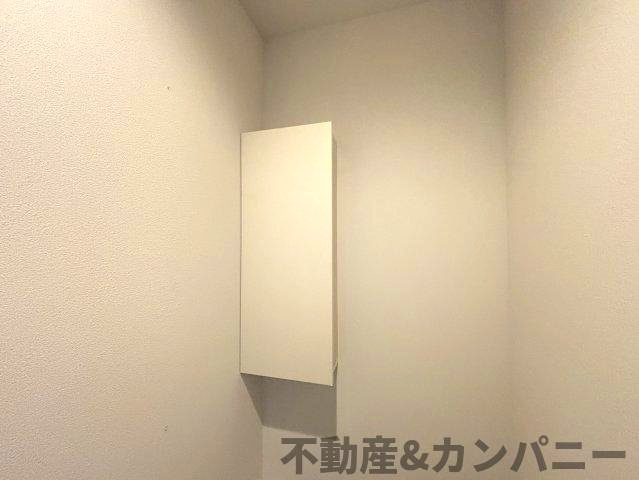 ミサワホームタウンさくら小西のトイレ|トイレ背面には収納するスペースがあります