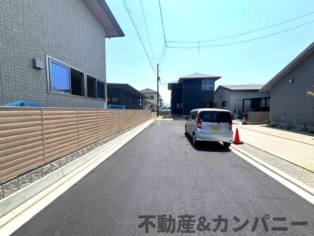 ミサワホームタウンさくら小西の前面道路含む現地写真|前面道路含む現地写真です