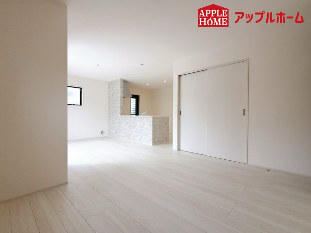 さいたま市西区土屋の居間・リビング|１日の長い時間を過ごす大切なリビングだから、広さ日当たりとことんこだわりましょう♪ぜひこの空間を実際にご体感ください！
