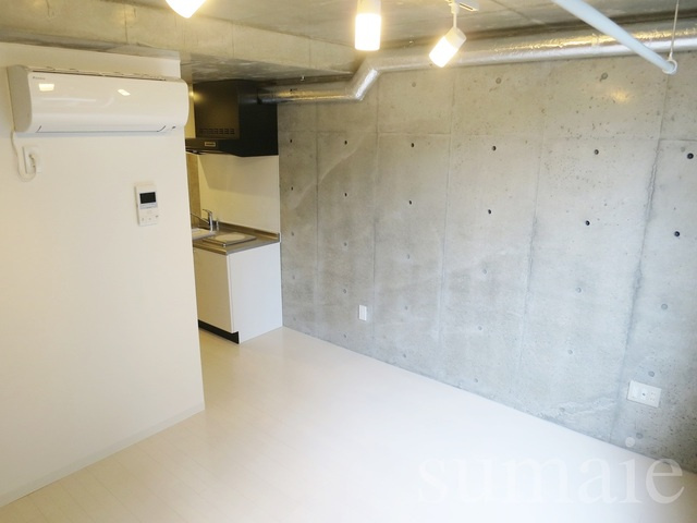 ＣＯＣＯＦＬＡＴ王子の寝室|約８．５帖の居室です！