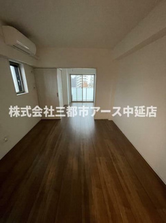 【居間・リビング】 | クリスタルパレス蒲西 | クリスタルパレス蒲西　は三都市アース中延店へお任せください！　ご内覧可能なお部屋は物件現地お待ち合わせご案内可能です！