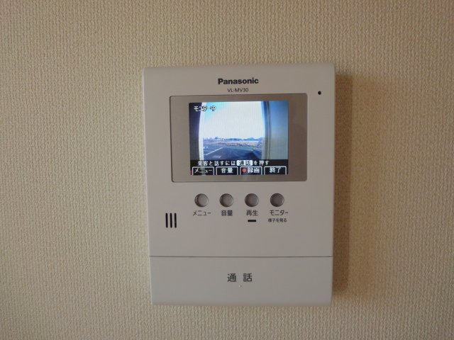 サニークローバーの内装|カメラ付インターホン