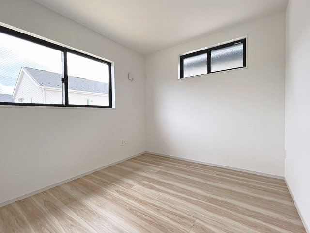 新築戸建・新築建売　郡山市富久山町8期　明健小・明健中の洋室|5.2帖の洋室はコンパクトなので空調効率が高く過ごしやすいプライベートルーム！