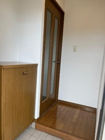 トミーコーポの玄関