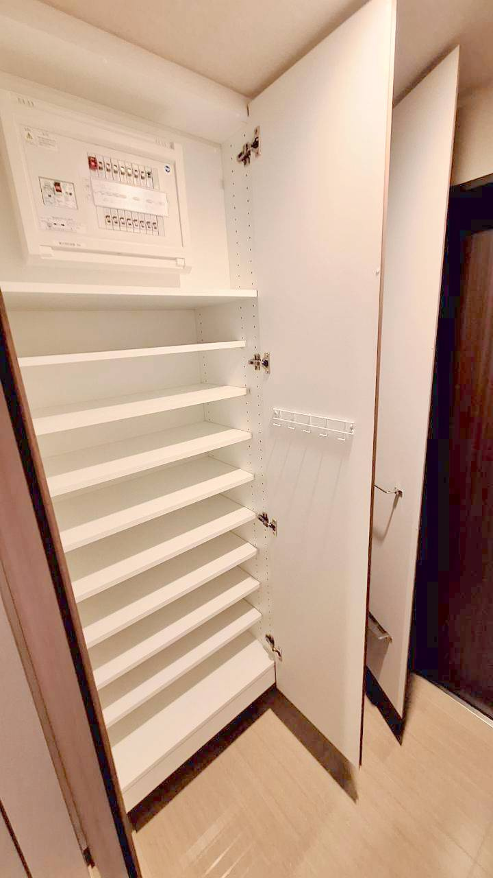 アトラスタワー小平小川の収納|※同タイプ別部屋の参考写真となります。
