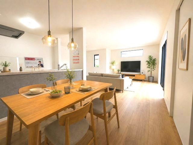 【居間・リビング】 | 福岡市南区長丘2丁目1期　1号棟（全2棟）【仲介手数料無料・0円】 | 施工例。施工例は完成時と異なる場合があります。