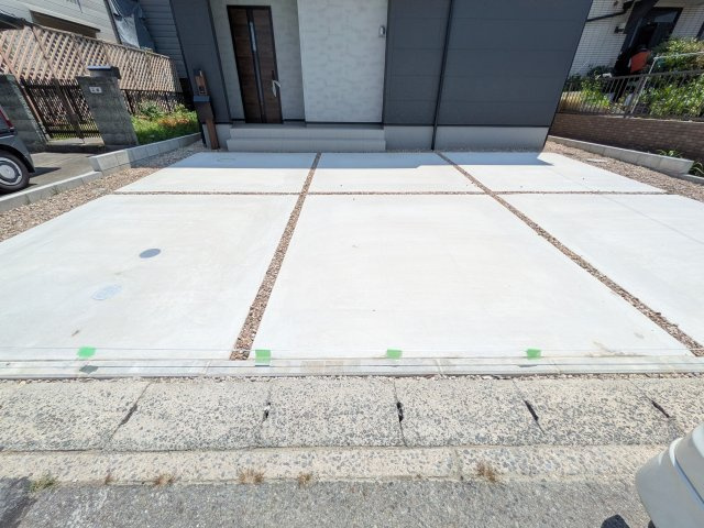 リーブルガーデン半田市瑞穂町5丁目第3の駐車場|駐車スペース3台可能