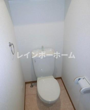 フォーシーズンズ八柱　特典：仲介手数料が無料です!!のトイレ|落ち着いた色調のトイレです