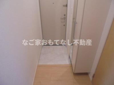【玄関】 | イル・パラディーゾ Ⅱ | モデルルーム（同タイプ）