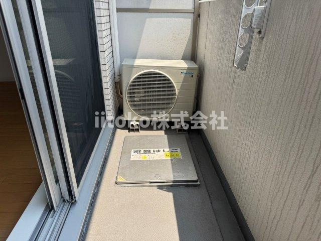 ファインクレスト入谷 のバルコニー