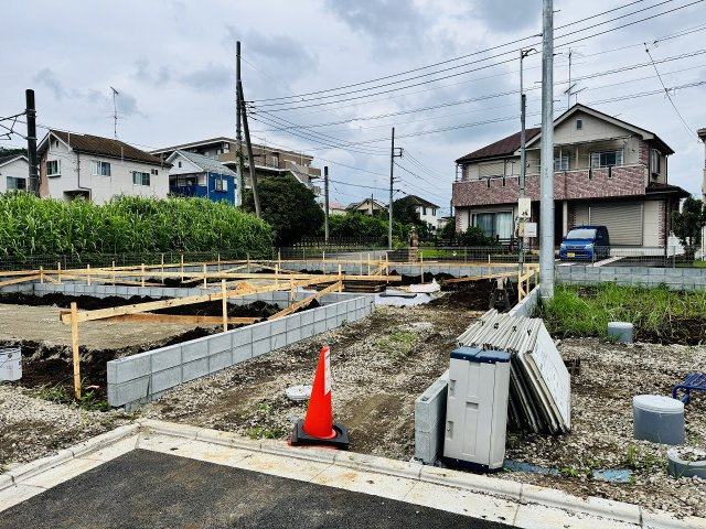 八王子市　小宮町　新築一戸建て　４期の駐車場|～2台駐車可能カースペース～