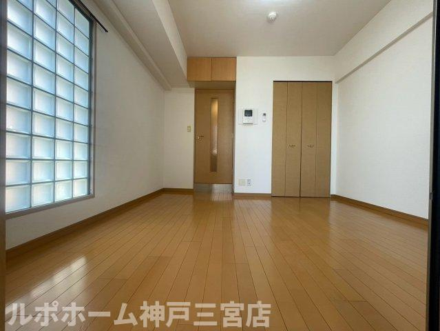 エステムコート新神戸エリタージュの居間・リビング