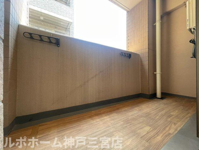 エステムコート新神戸エリタージュのバルコニー
