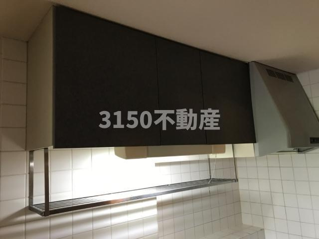リバーサイドマルセイユのキッチン|吊り戸棚