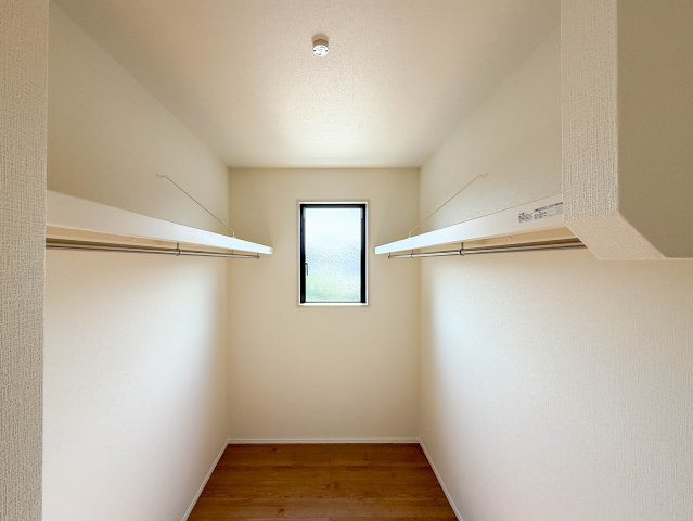 佐賀市本庄町大字本庄-9期の収納|■■1号棟／2F／洋室／ウォークインクローゼット■■