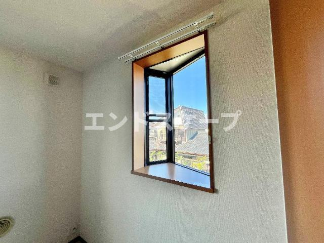 ウイング　ベルの内装|角部屋なので出窓があります
高崎、前橋のお部屋探しはエンドスケープまで！お客様の理想お聞かせ下さい♪