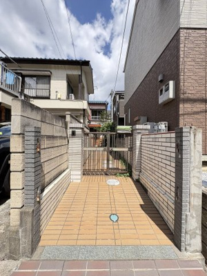 【エントランス】 | ハンモックシアター古民家市川 | 月額管理料無料！賃貸管理はアブレイズパートナーズにお任せを！