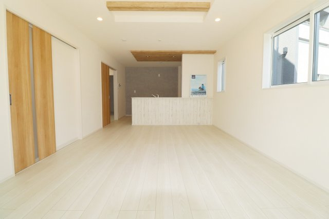 郡山市富田町字西原　　　　１号棟　　　大島小学校、郡山第６中学区の居間・リビング|※同社施工例