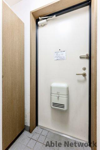 ヒルトップテラスの玄関