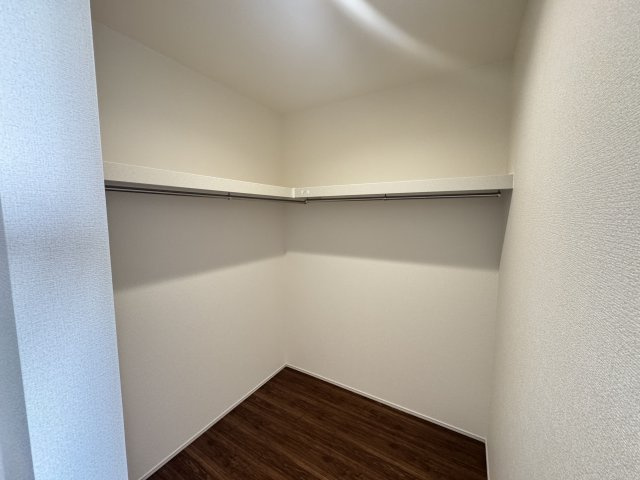 豊見城市豊見城（全4棟）ラスト1号棟の収納|1号棟　洋室7帖+ウォークインクローゼット付き♪