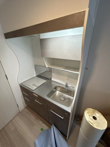 【寝室】セレニテ西元町アリエ