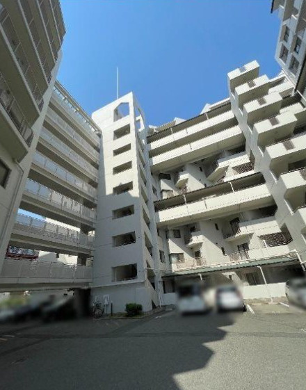 本山ロイヤルマンションの外観