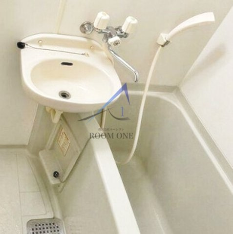 クレセント戸山の浴室|お風呂です。