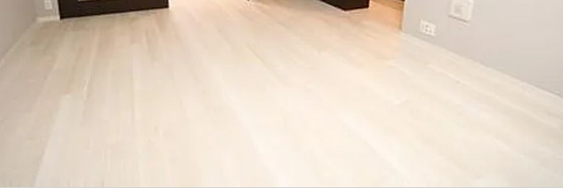 レジデンシア春日安藤坂の居間・リビング