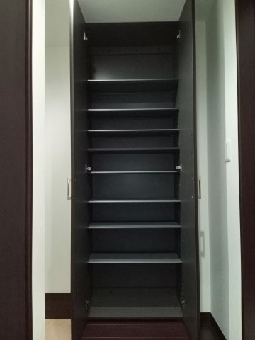 川崎市多摩区菅城下のアパートの収納
