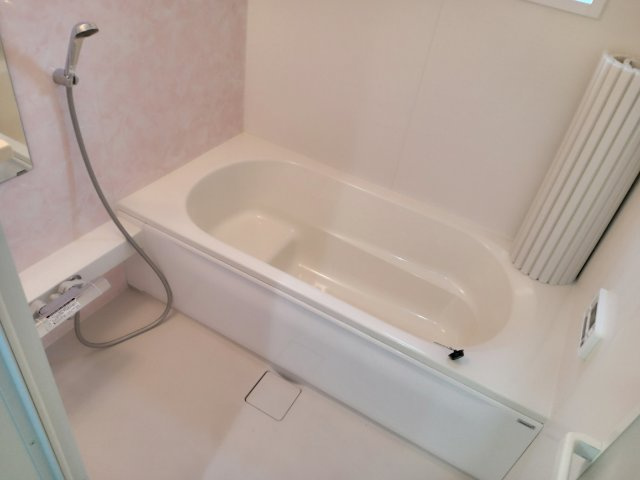 川崎市多摩区菅城下のアパートの浴室