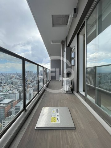 プレミストタワー大阪新町ローレルコート　堀江小学校区のバルコニー|プレミストタワー大阪新町ローレルコート　バルコニー