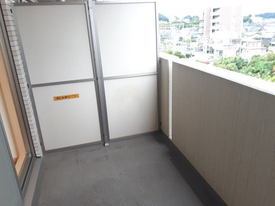 【バルコニー】 | アンジュール鶴川