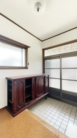 撫養町木津字南川屋482-20　借家の玄関