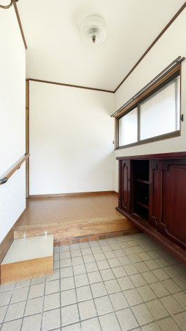 撫養町木津字南川屋482-20　借家の玄関