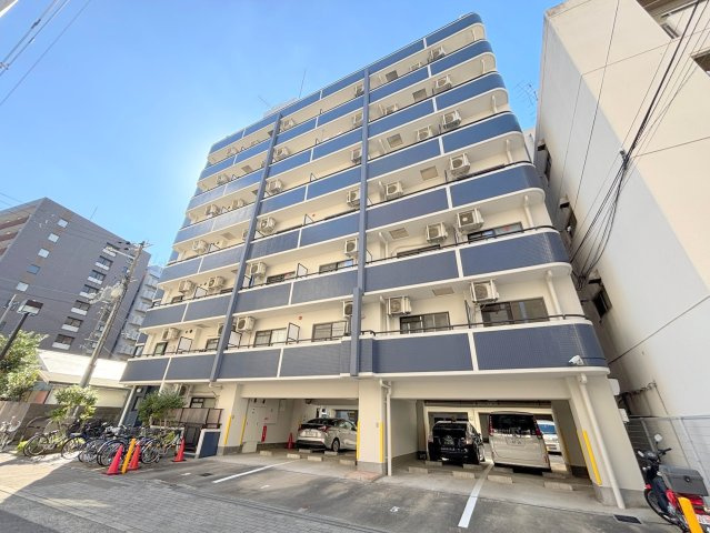 大阪市東淀川区東中島１丁目の賃貸マンションの外観
